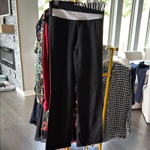 Lululemon Black Straight Comfy Pants